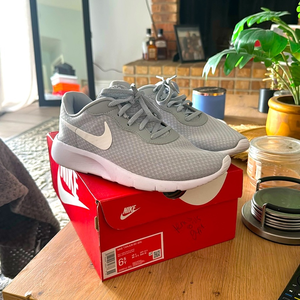 Nike tanjun go
